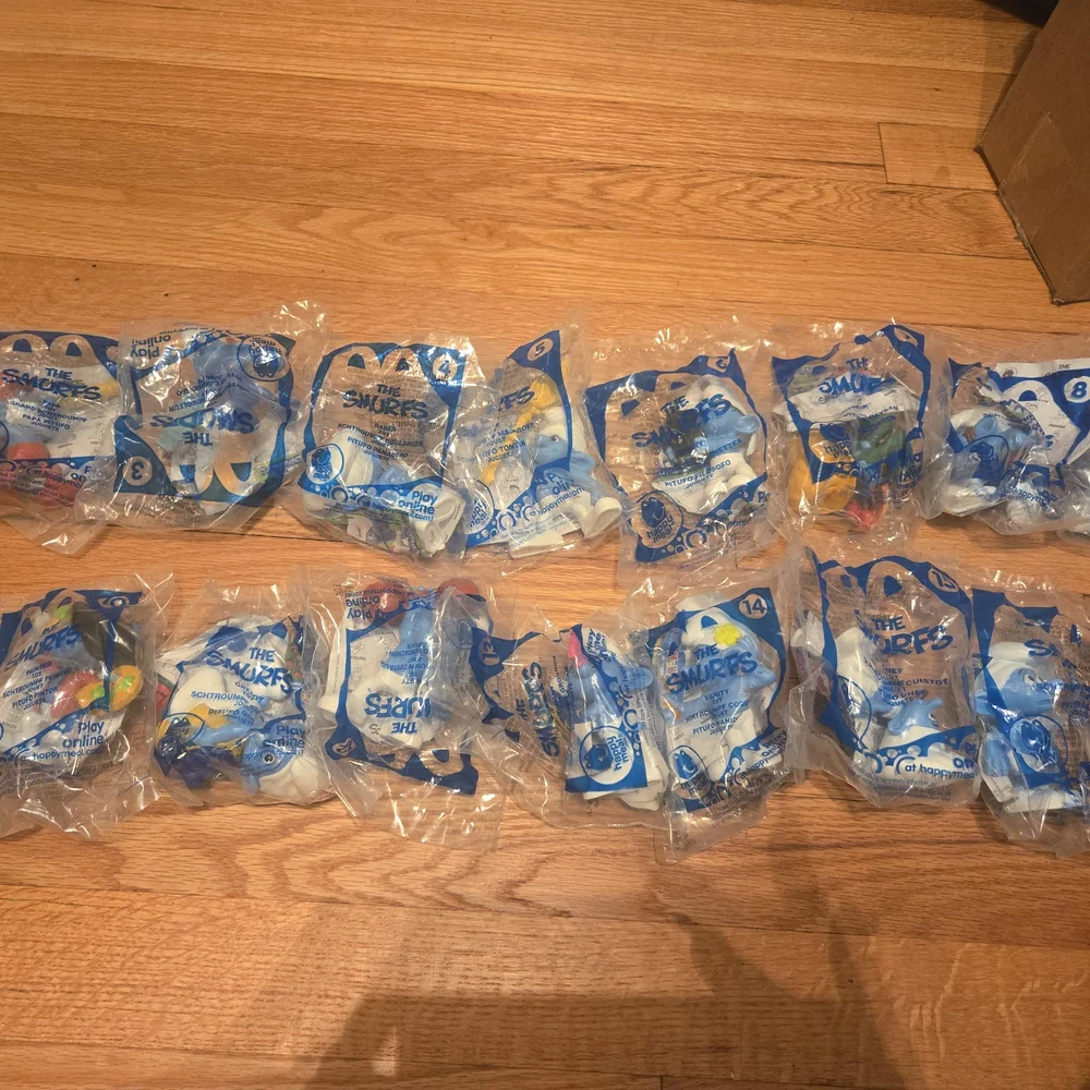 Vibrant Blue Smurfs Party Favors in Clear Bags